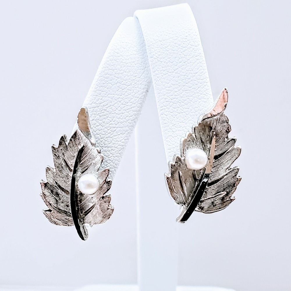Vintage Sterling Silver Faux Pearl Detailed Leaf Paddleback Clip On Earrings